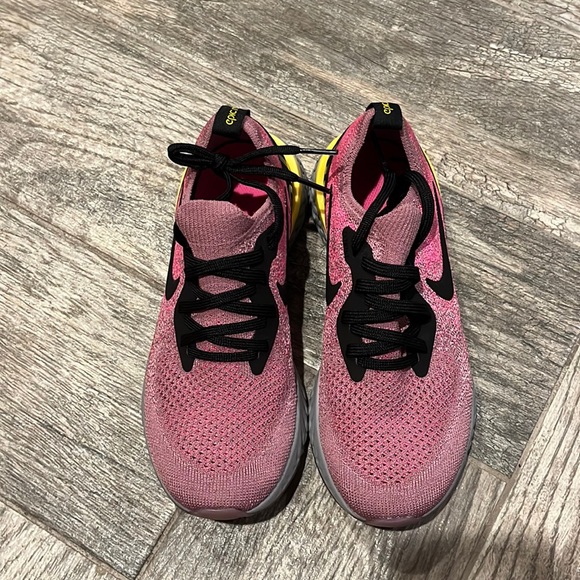 Nike Epic React Flyknit Plum Dust Buy Nike Epic React Plum Dust Deals